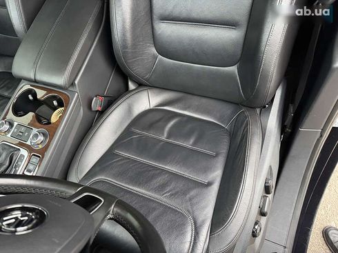 Volkswagen Touareg 2017 - фото 29