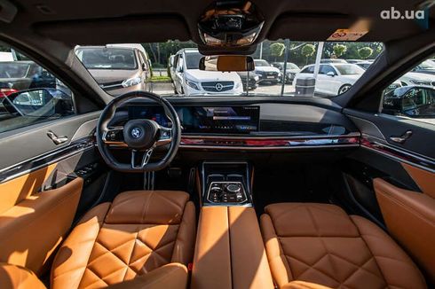 BMW i7 2024 - фото 11
