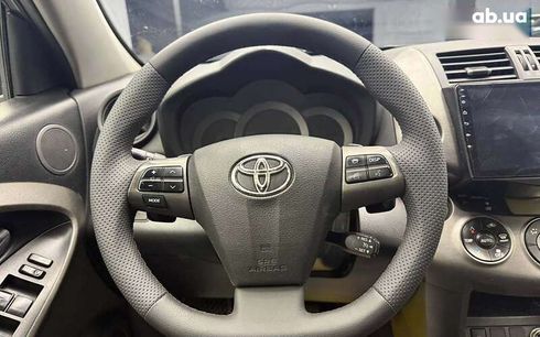 Toyota RAV4 2011 - фото 10