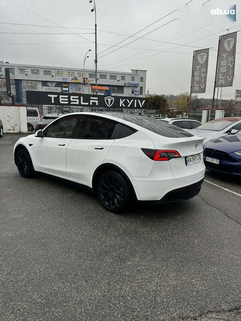 Tesla Model Y 2020 - фото 12