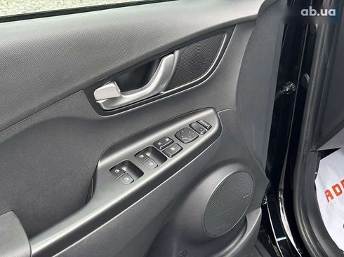 Hyundai Kona Electric 2021 - фото 13