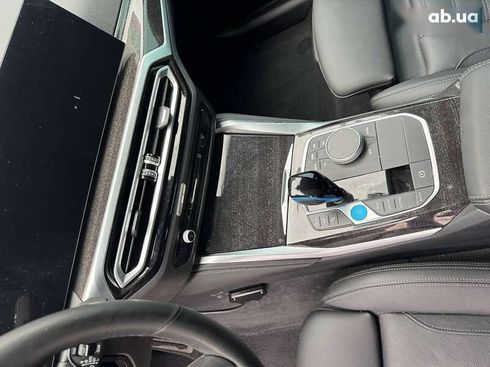 BMW i4 2022 - фото 18