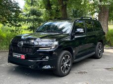 Продаж вживаних Toyota в Київській області - купити на Автобазарі