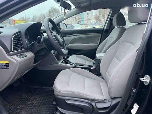 Hyundai Elantra 2018 - фото 11