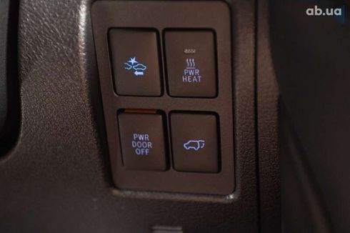 Toyota Land Cruiser 2018 - фото 13