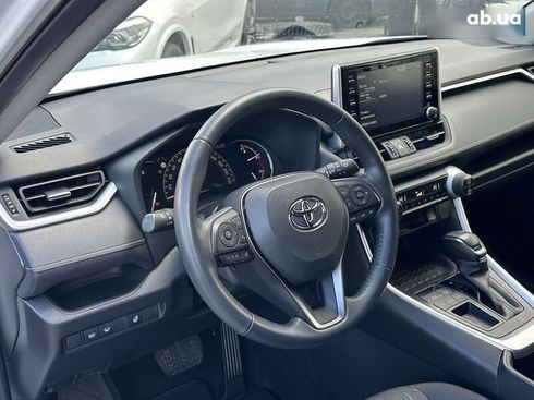 Toyota RAV4 2022 - фото 26
