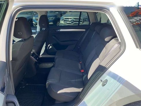 Skoda Superb 2019 - фото 21