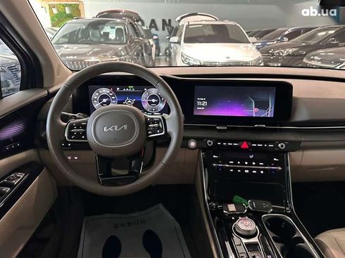 Kia Carnival 2022 - фото 15