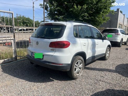 Volkswagen Tiguan 2016 белый - фото 20