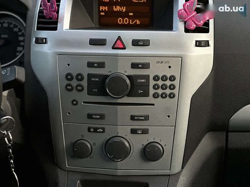 Opel Zafira 2009 - фото 14