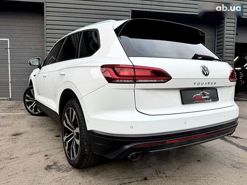 Volkswagen Touareg 2020 - фото 11