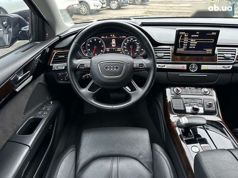Audi A8 2017 - фото 26