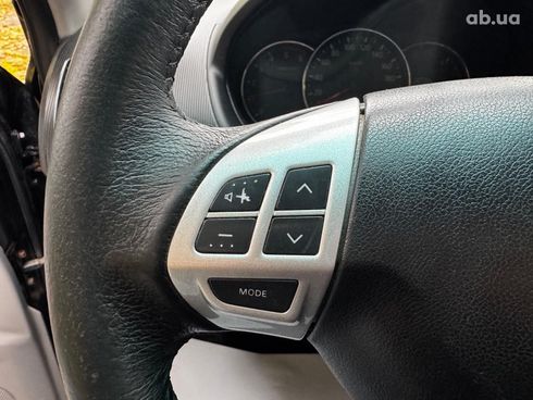 Mitsubishi Pajero Sport 2010 черный - фото 18