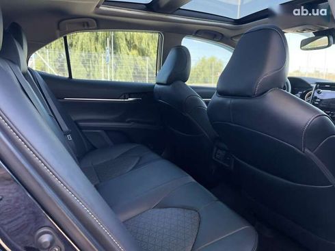 Toyota Camry 2019 - фото 25