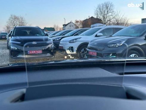 Hyundai Kona Electric 2022 - фото 12
