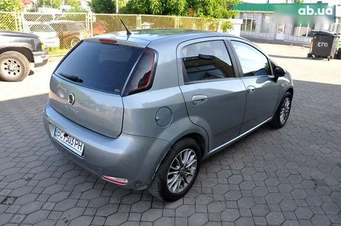 Fiat Punto 2012 - фото 6