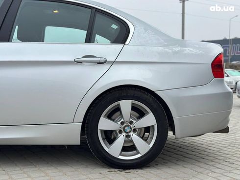 BMW 3 серия 2005 серый - фото 7