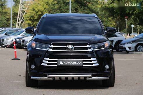 Toyota Highlander 2017 - фото 2