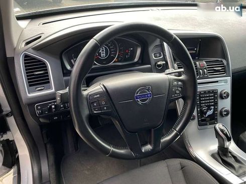 Volvo XC60 2017 - фото 13