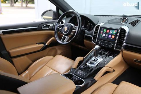 Porsche Cayenne 2017 - фото 14