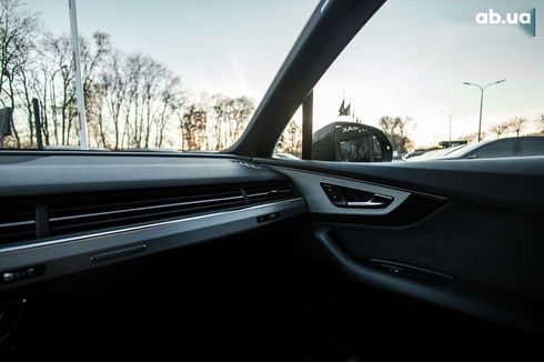 Audi Q7 2017 - фото 23