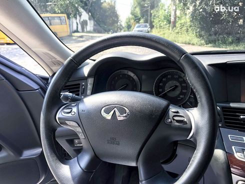 Infiniti Q70 2016 серый - фото 16