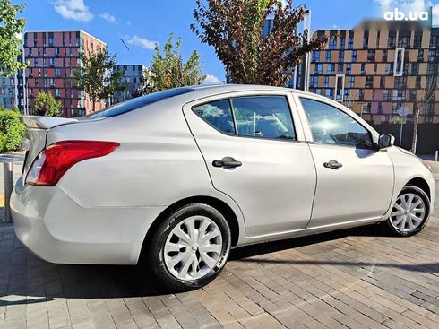 Nissan Versa 2016 - фото 21