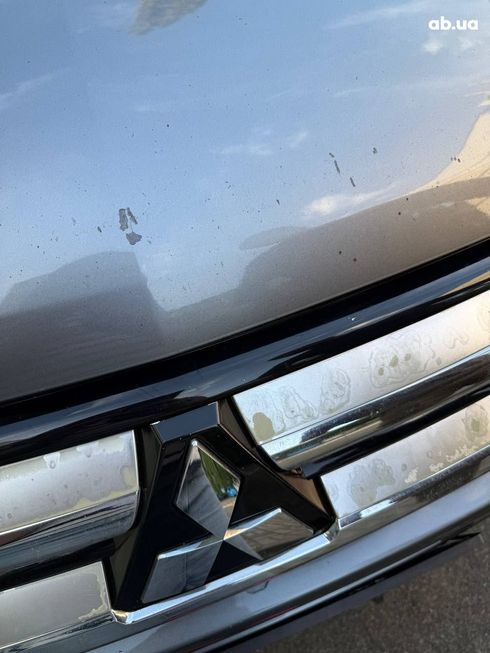 Mitsubishi Outlander 2018 серый - фото 4