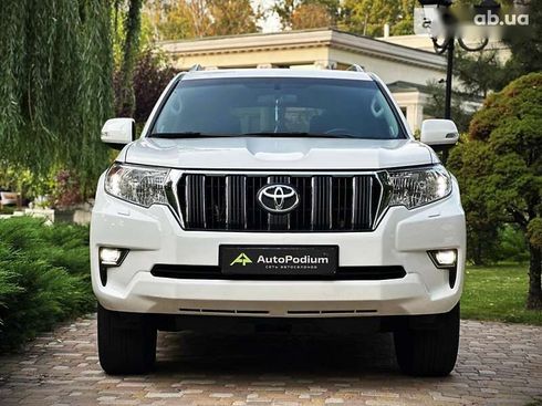 Toyota Land Cruiser Prado 2019 - фото 2