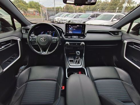 Toyota RAV4 2020 синий - фото 31