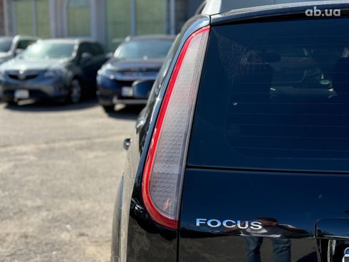 Ford Focus 2010 черный - фото 10