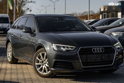 Audi A4 2018 - фото 7