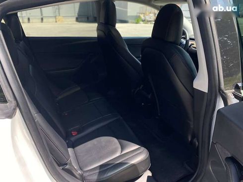 Tesla Model Y 2021 - фото 18