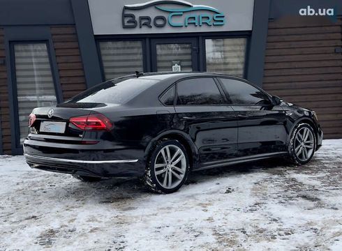 Volkswagen Passat 2017 - фото 5