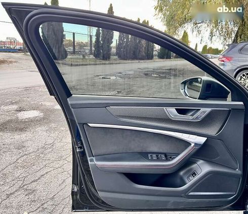 Audi rs6 2021 - фото 21