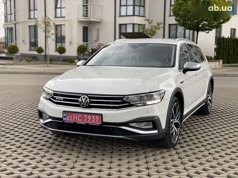 Volkswagen passat alltrack 2020 - фото 3
