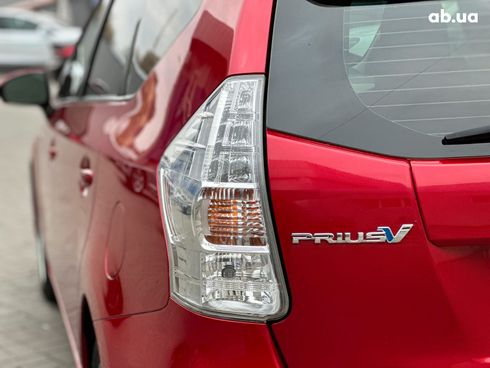 Toyota Prius 2012 красный - фото 8