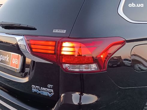Mitsubishi Outlander 2018 черный - фото 18