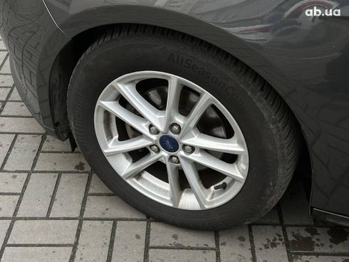 Ford Focus 2017 серый - фото 4