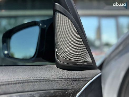 BMW 5 серия 2017 - фото 19