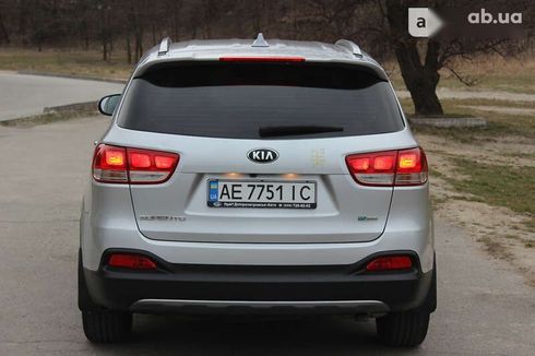 Kia Sorento 2016 - фото 10