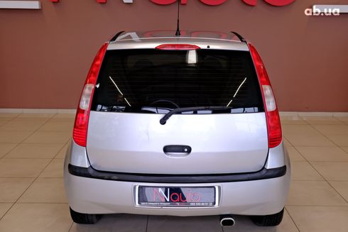 Mitsubishi Colt 2005 серебристый - фото 6
