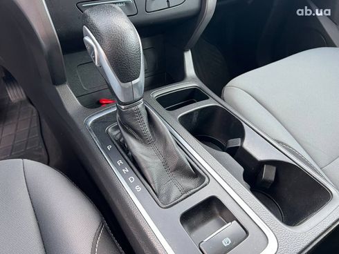 Ford Escape 2016 серый - фото 30