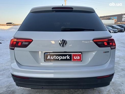 Volkswagen Tiguan 2018 белый - фото 6