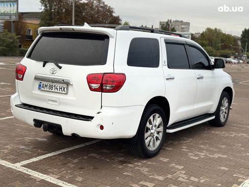 Toyota Sequoia 2011 белый - фото 5