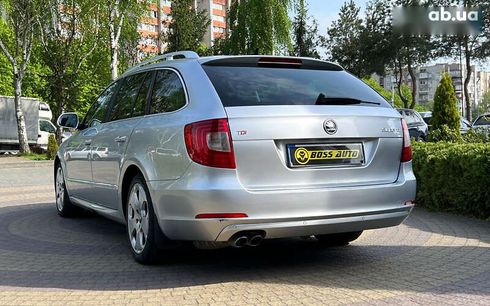 Skoda Superb 2013 - фото 5