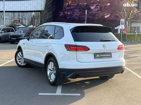 Volkswagen Touareg 2019 - фото 7