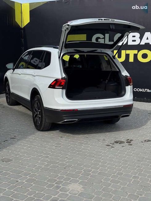 Volkswagen Tiguan 2021 - фото 25
