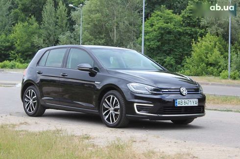 Volkswagen e-Golf 2020 - фото 10