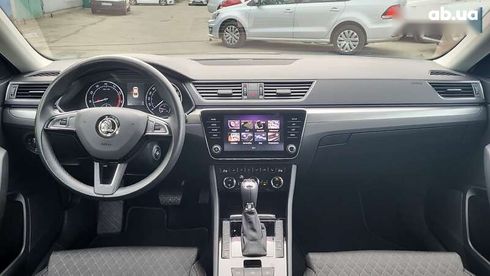 Skoda Superb 2019 - фото 25